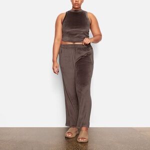 SKIMS VELOUR SET | AMETHYST